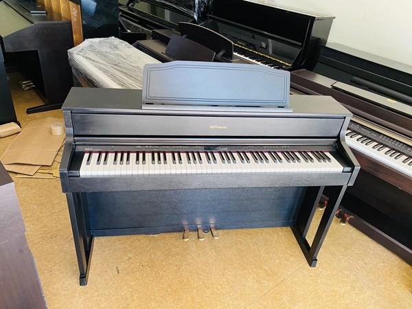 Piano Điện Roland HP605