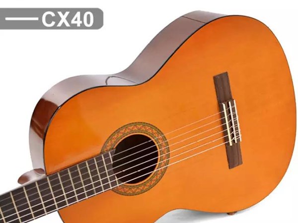 Guitar yamaha Cx40 eq