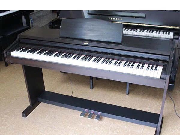 Piano Điện Korg  FC300