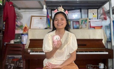 Cô bé khiếm thị thắp sáng sân khấu piano quốc tế