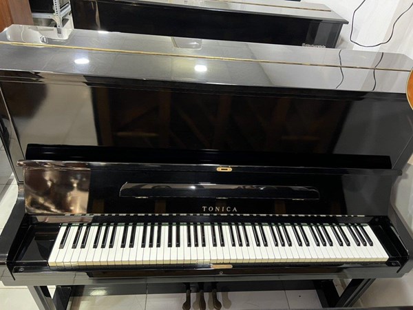 Đàn Piano cơ Upright Tonica TU300	