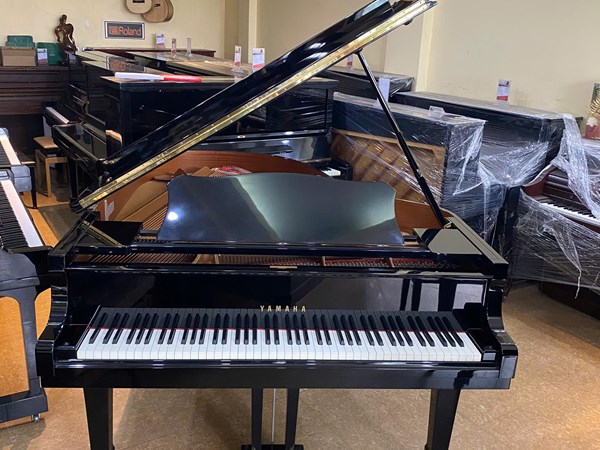 PIANO GRAND YAMAHA C3 5597125