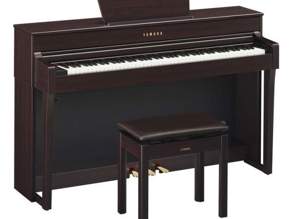 Piano Điện Yamaha CLP635R