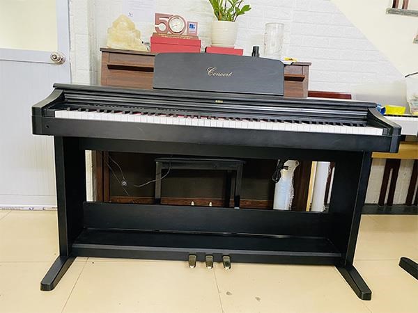 Piano Điện Korg C 35 W