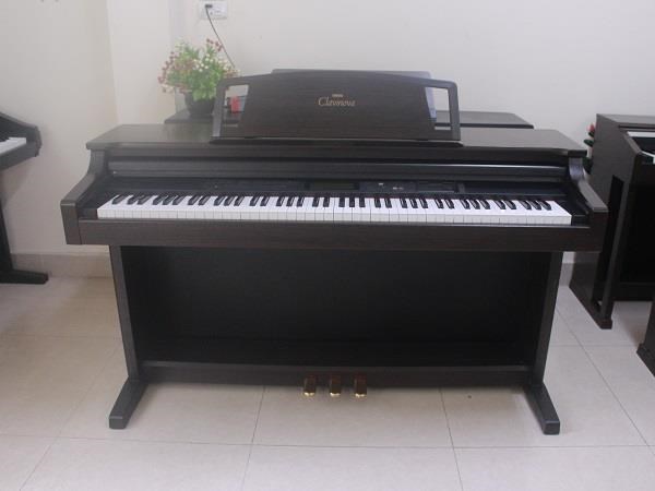Đàn Piano Điện Yamaha CLP 711 