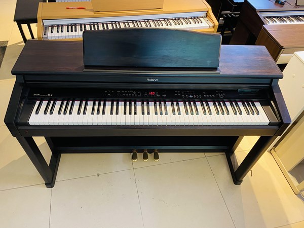Piano Điện Roland HP550G