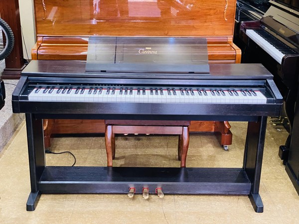 Đàn Piano Điện Yamaha CLP 670 