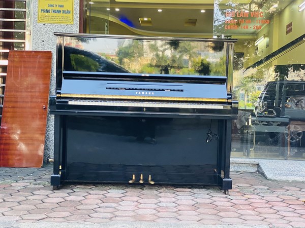  Đàn Piano cơ Upright Yamaha U3E 