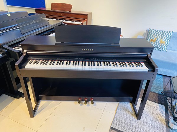 Đàn Piano Điện Yamaha CLP 440R 