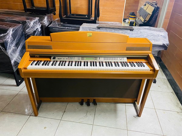 Piano Điện Yamaha CLP 270C